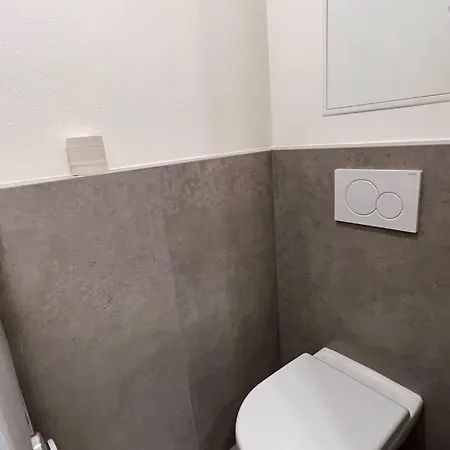 2 Apartment, New Building, Bosakova Street, 28 布拉迪斯拉发