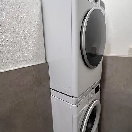 公寓 2 Apartment, New Building, Bosakova Street, 28 布拉迪斯拉发